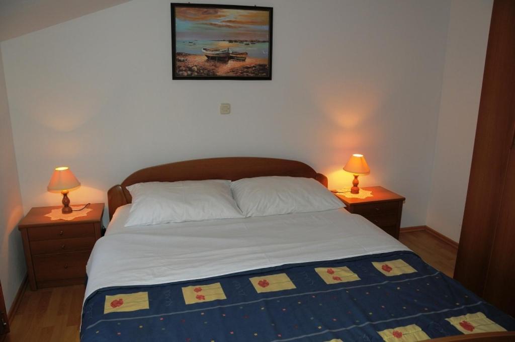Apartment Radovan *